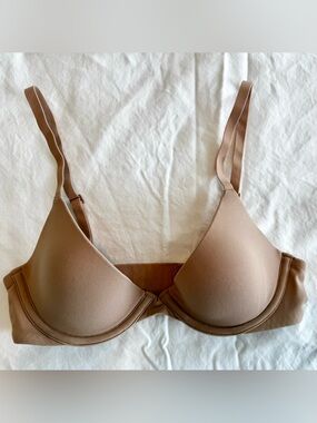 NWOT SKIMS Under Wire Bra Nude Sz 32A